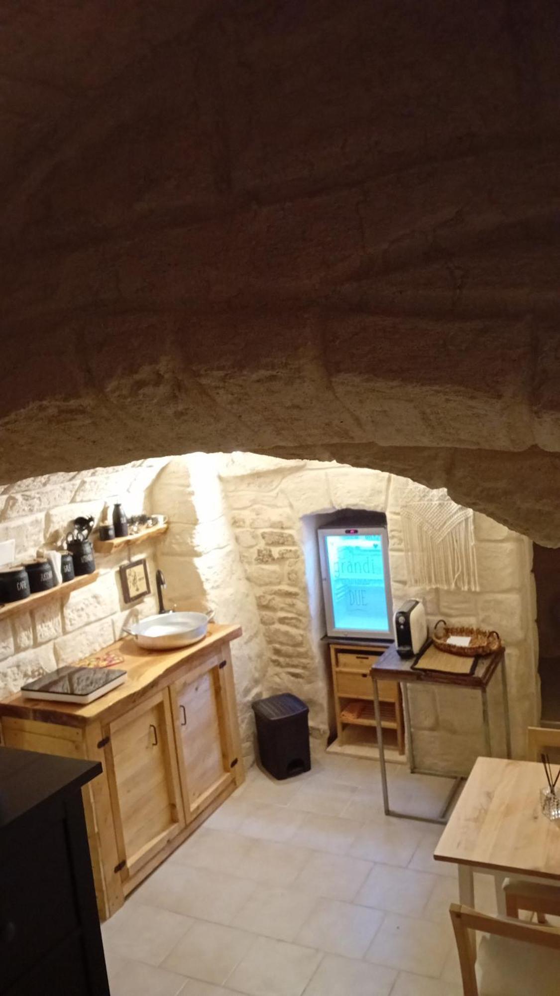 B & B La Grotta بيشيلي المظهر الخارجي الصورة