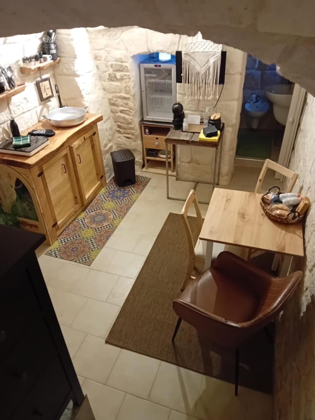 B & B La Grotta بيشيلي المظهر الخارجي الصورة