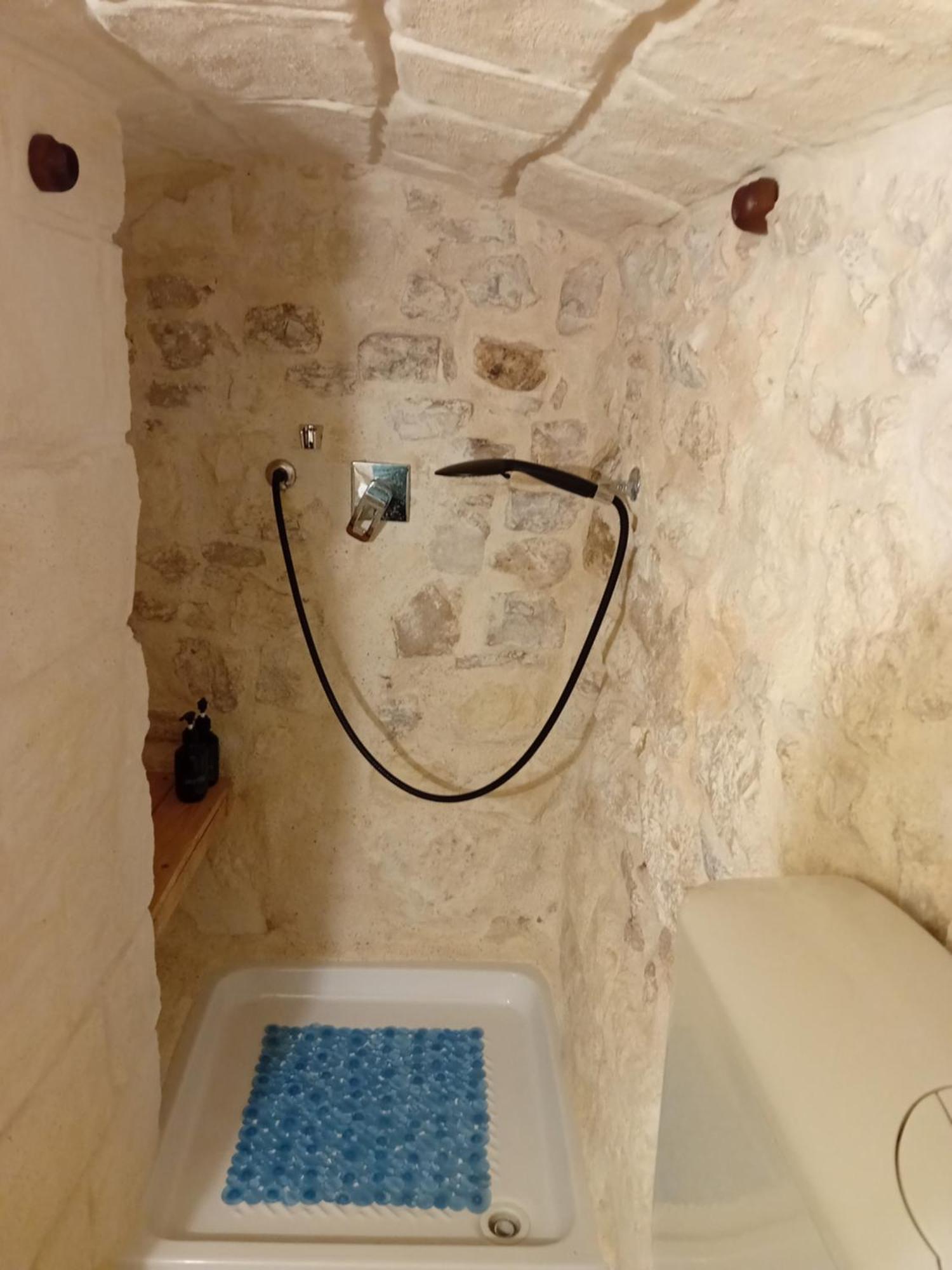 B & B La Grotta بيشيلي المظهر الخارجي الصورة